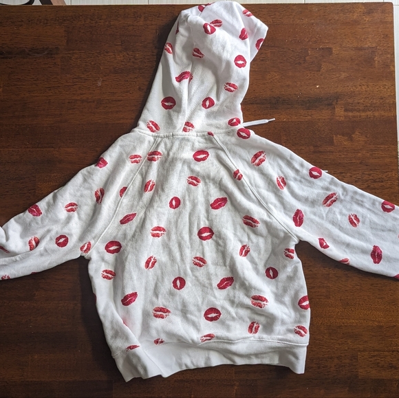 Forever 21 White with kiss print cropped hoodie (med) - Picture 2 of 4